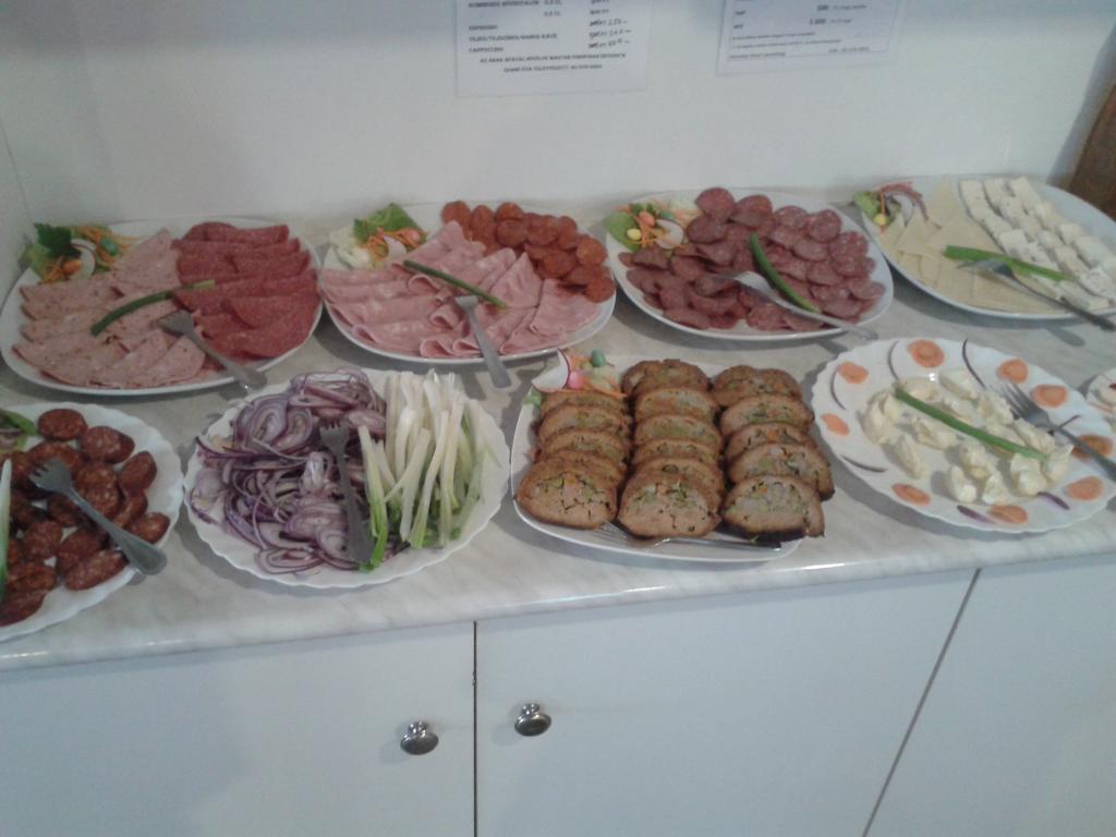 马瓦尼酒店 Hajdúszoboszló 外观 照片